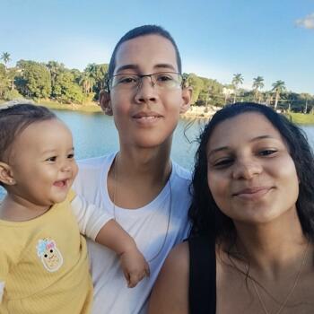 Emprego de babá em Ribeirão das Neves: emprego de babá Evellyn