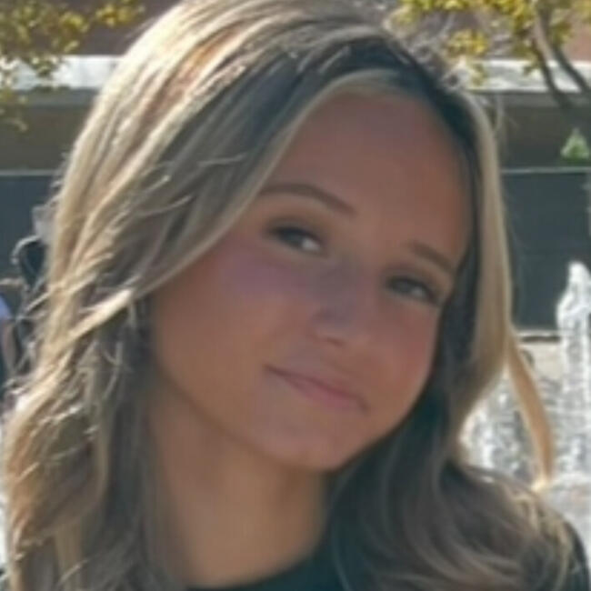 Babysitter in Nesconset: Julianne