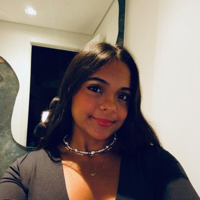 Babysitter in Atibaia: Beatriz