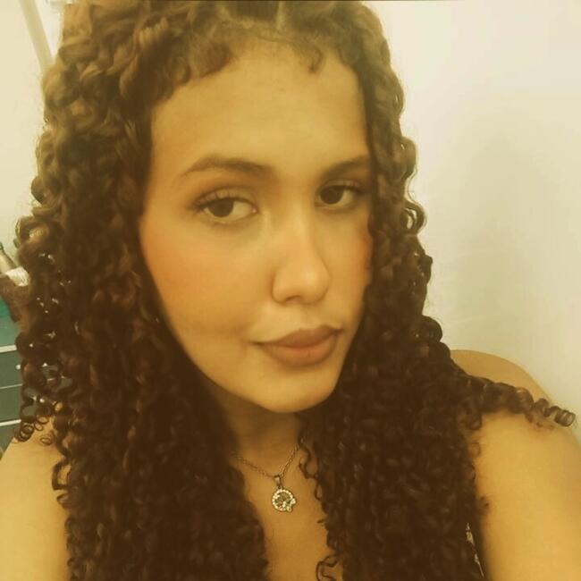 Babá em Manaus: Bruna