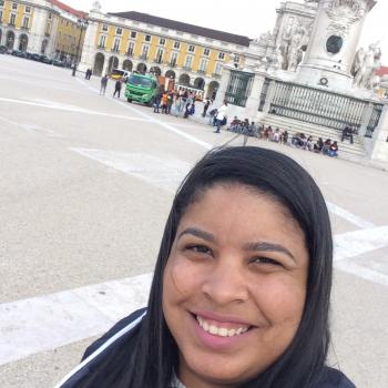 Babysitter Lisboa: Tatiane