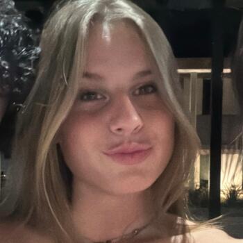 Babysitter Atherton: Manon