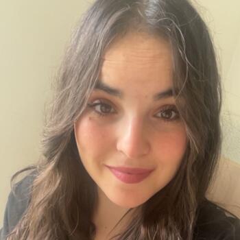 Babysitter in Aulnoy-lez-Valenciennes: Lydia