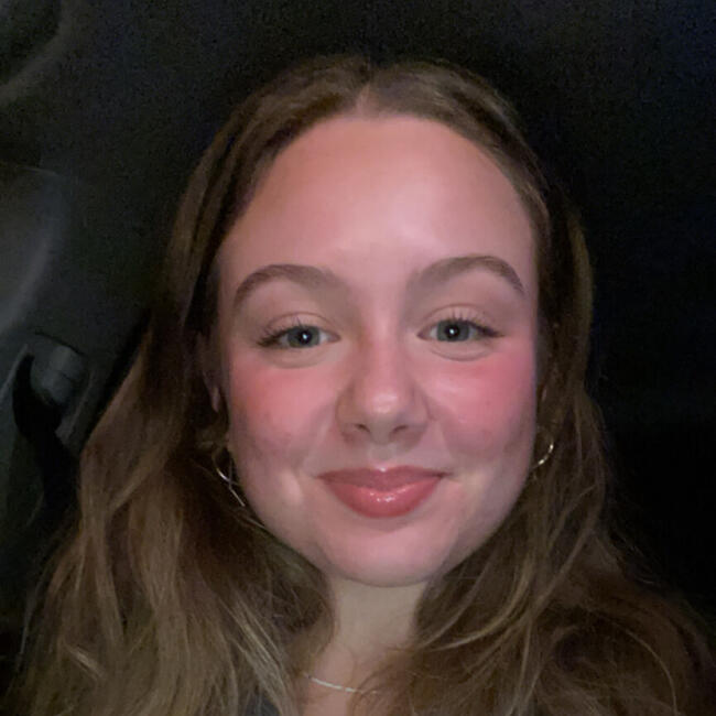 Babysitter in Gympie: Kate