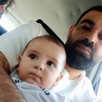 Babysitting job in Al Farwānīyah: babysitting job Hadi