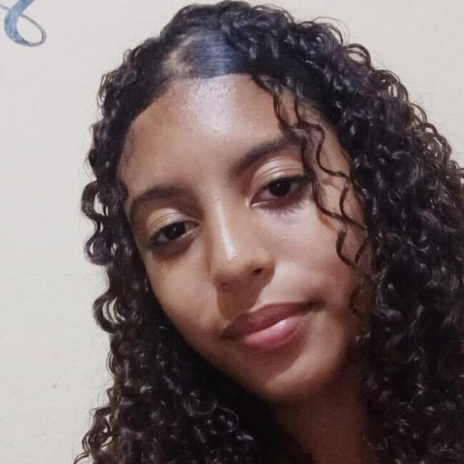 Babysitter in Prudente de Morais (Minas Gerais): Luisa