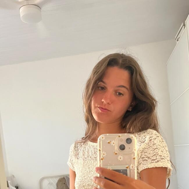 Babysitter in Toulon: Maëlys
