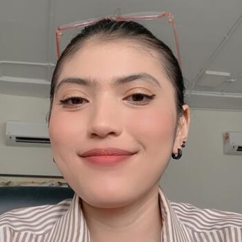 Pengasuh di Petaling Jaya: Farhana