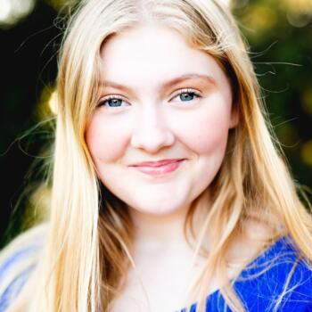 Babysitter in La Verne: Kira