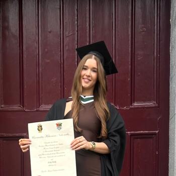 Babysitter Castlebar: Holly