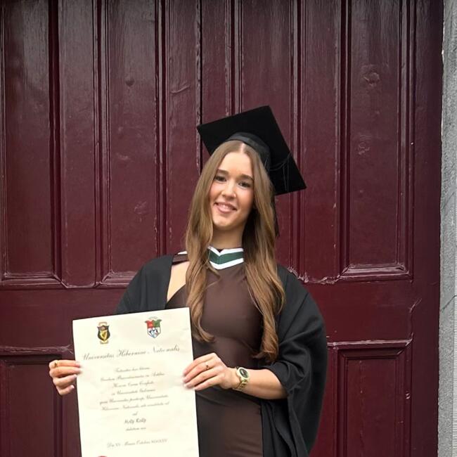 Babysitter in Castlebar: Holly