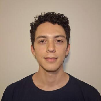 Babysitter in Porto: Thiago