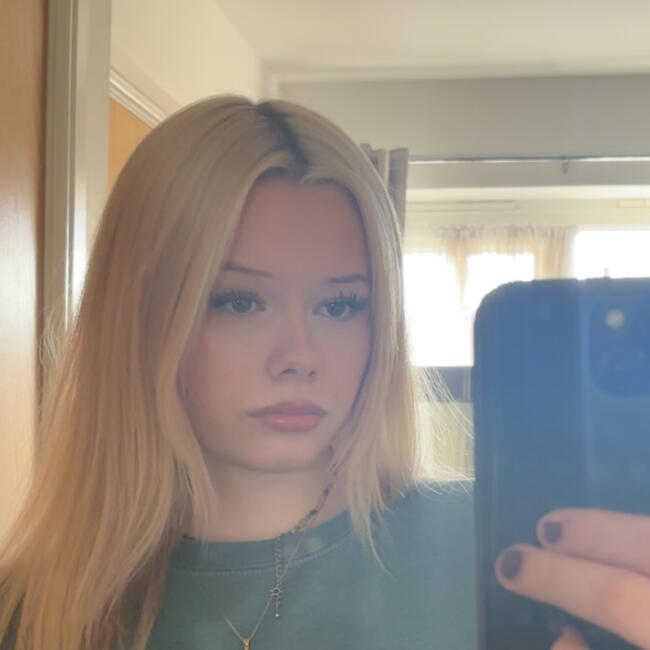 Babysitter in Bedford: Sian