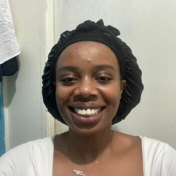 وظيفة جليسة أطفال في الدوحة: فرص عمل كجليسة أطفال Mireille