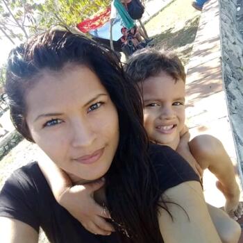 Niñera en Alajuela: Gelmin Jessenia
