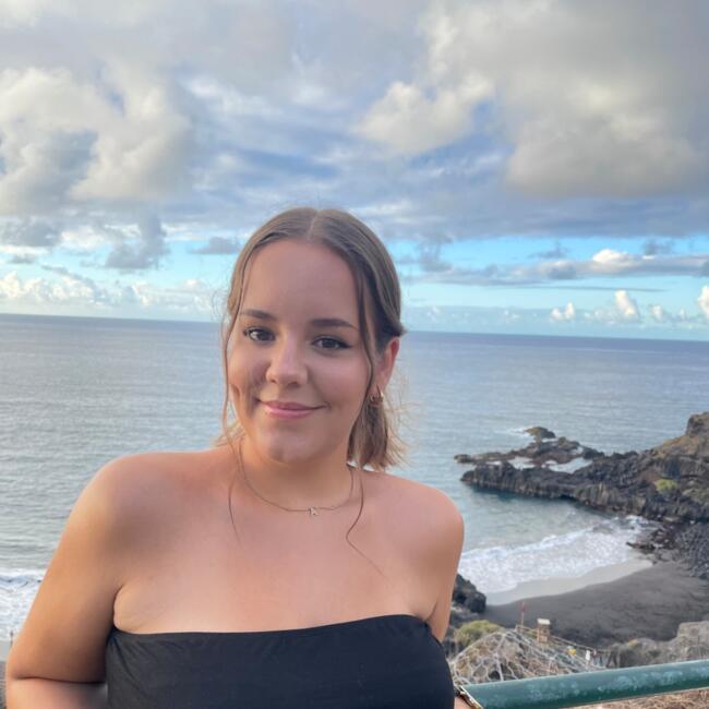 Babysitter in Santa Perpètua de Mogoda: Alma