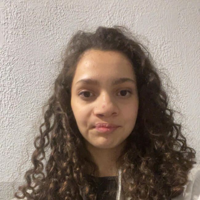 Babysitter in Clamart: Rahma