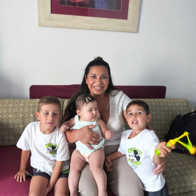 Babysitter in Zdiby: MARIA RENEE