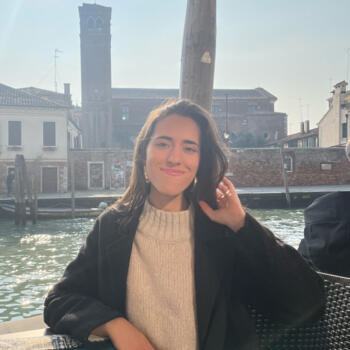 Babysitter a Milano: María