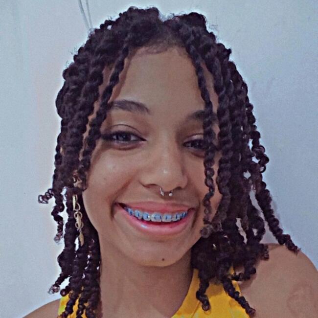 Babysitter in Lavras: Laisi Vitória