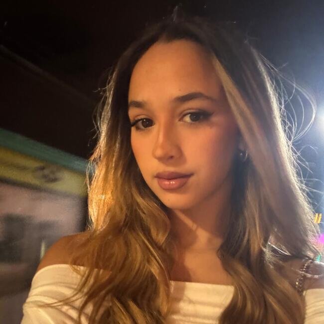 Babysitter em Oeiras: Caetana