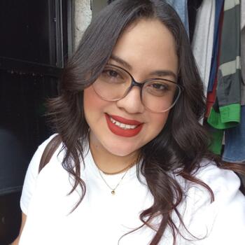 Babysitter in San Salvador: Rebeca