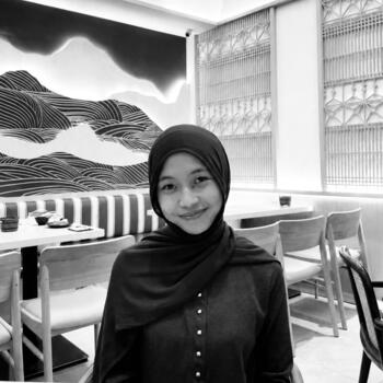 Babysitter di Kota Surabaya: Fira