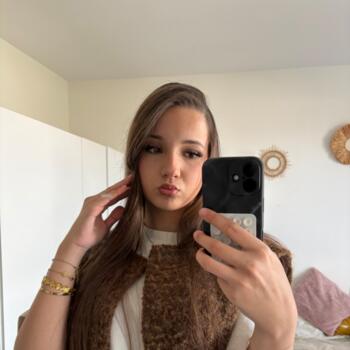 Baby-sitter à Rignac: Ruby