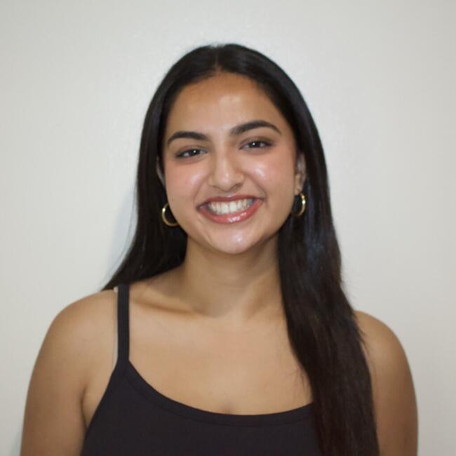 Babysitter in Fullerton: Nevya