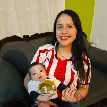 Baby-sitter in Durango: María