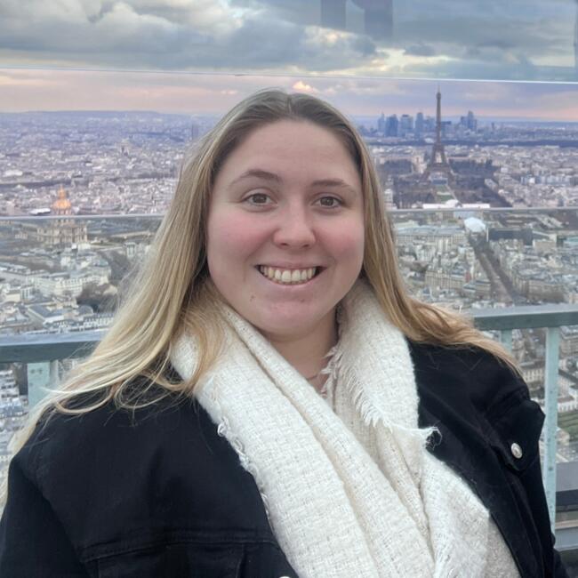 Babysitter in Saint-Martin-Boulogne: Manon