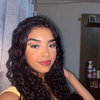 Babysitter in Uberlândia: Emilly cristine