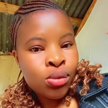 Nanny in Hlazakazi: Lwazi