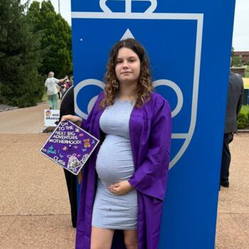 Babysitter in St Louis: Makayla