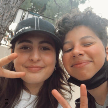 Baby-sitter in Marseille: Lilia & Harone