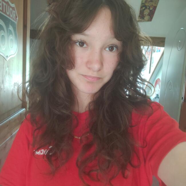 Babysitter in Le Coudray-sur-Thelle: Jade