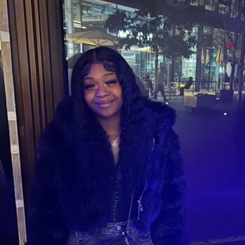 Babysitter in London: Nazzerah