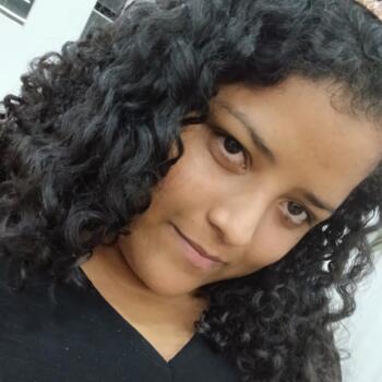 Babá Brasília: Arlene