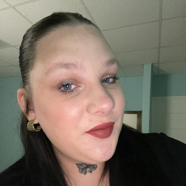 Babysitter in Verdun-sur-Meuse: Laura