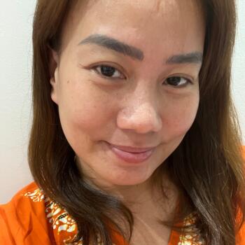 جليسة أطفال في مسقط: Anne