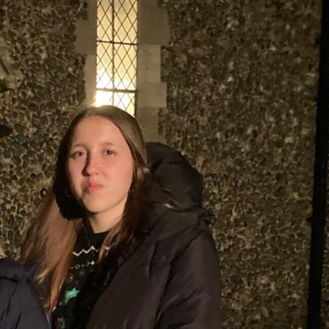 Babysitter in Grasse: Lili