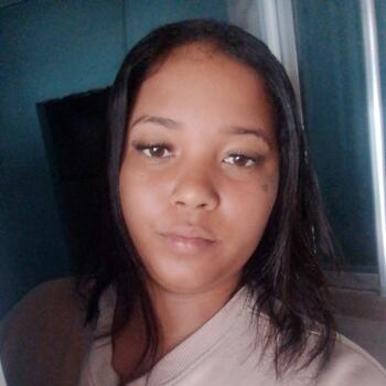 Babysitter in Vila Velha: Camile
