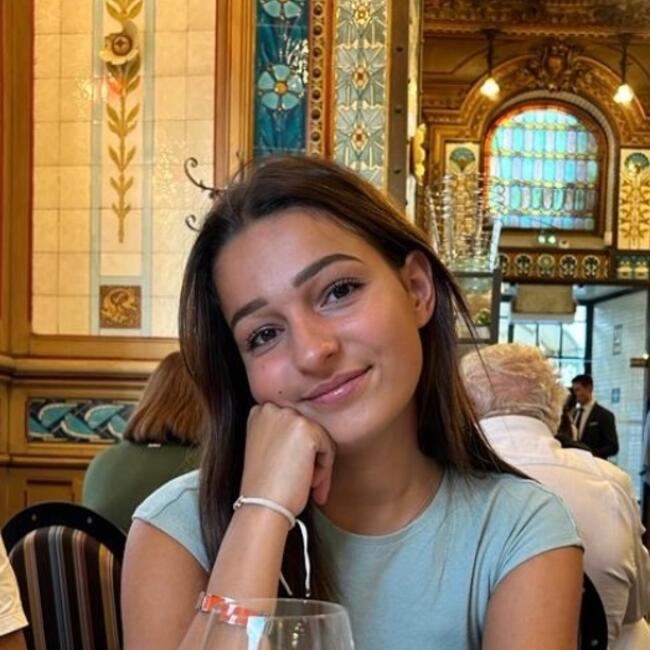 Baby-sitter in Nantes: Salome