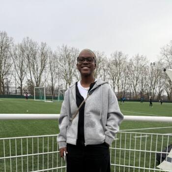 Babysitter in Argenteuil: Theresa