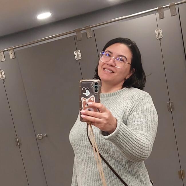 Babysitter in Coimbra: Mary Gomes