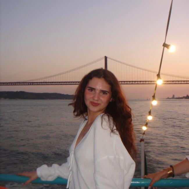 Baby-sitter à Courbevoie: Auriane