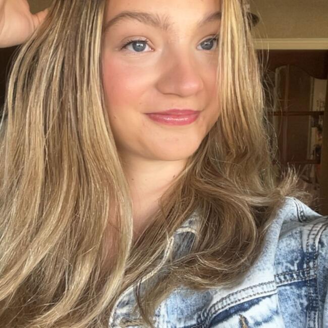 Babysitter in Homoet: Sanne