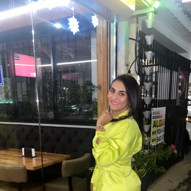 Trabajo para niñera en Santo Domingo (Distrito de Santo Domingo): Clara