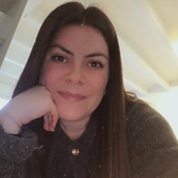 Babysitter in Paris: Emilie