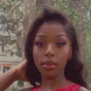 Babysitter in Colombes: Cécilia